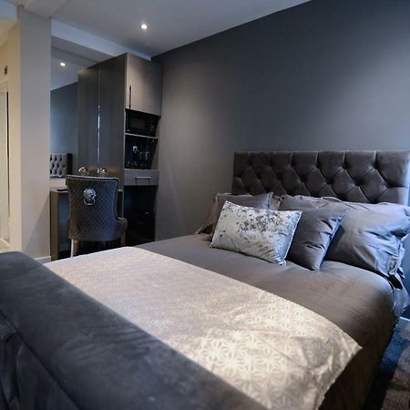 Ladywell House Suites - Chinatown - Self Check-In برمنغهام المظهر الخارجي الصورة